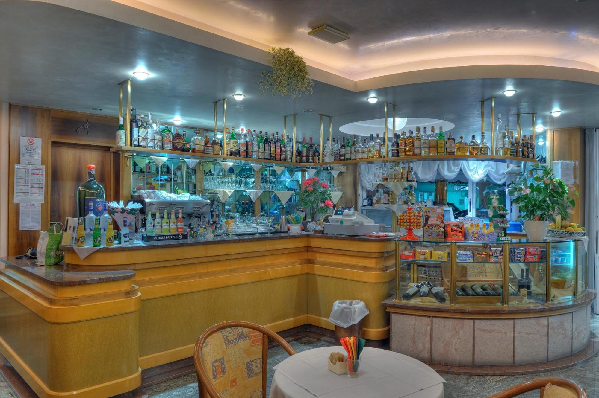 Hotel Miramare Λινιάνο Σαμπιαντόρο Εξωτερικό φωτογραφία