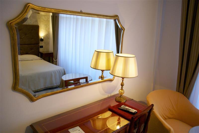 Hotel Miramare Λινιάνο Σαμπιαντόρο Εξωτερικό φωτογραφία