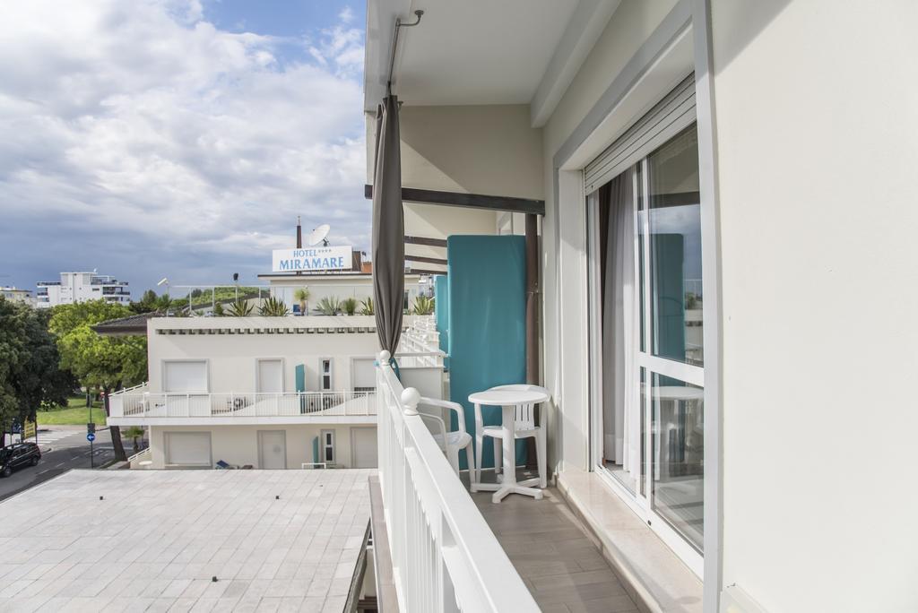 Hotel Miramare Λινιάνο Σαμπιαντόρο Εξωτερικό φωτογραφία
