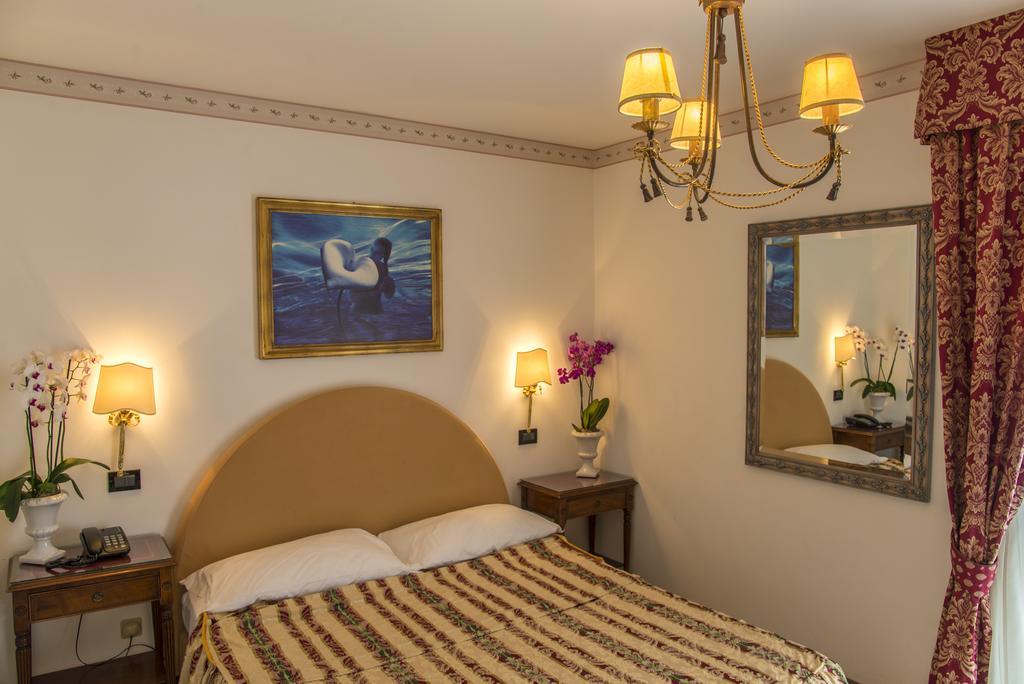 Hotel Miramare Λινιάνο Σαμπιαντόρο Εξωτερικό φωτογραφία