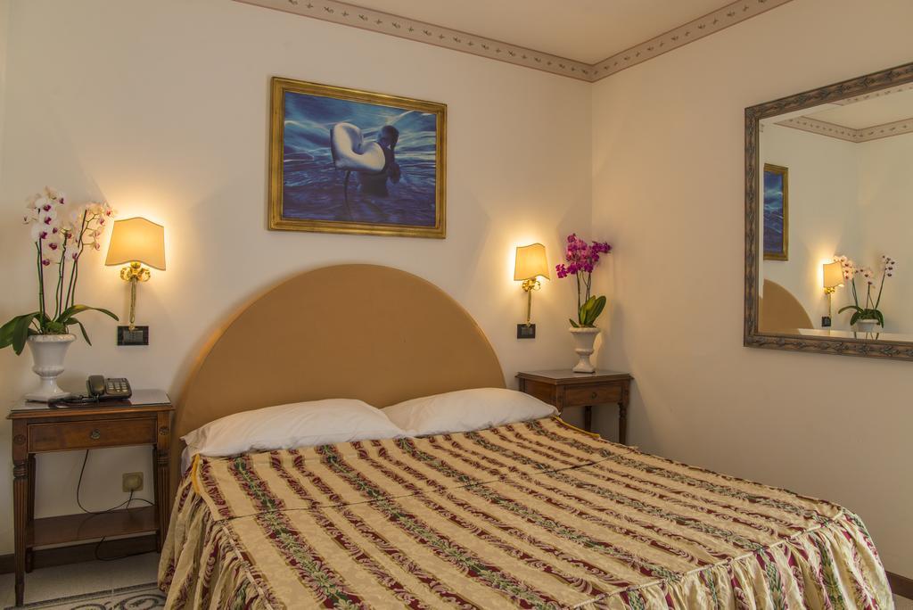 Hotel Miramare Λινιάνο Σαμπιαντόρο Εξωτερικό φωτογραφία