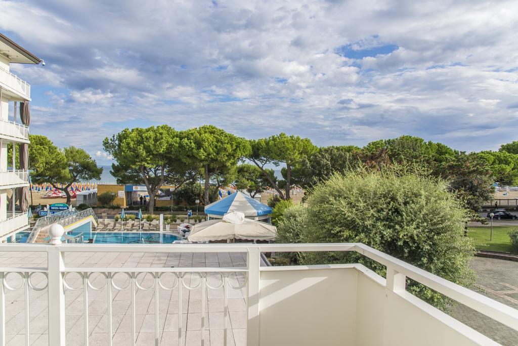 Hotel Miramare Λινιάνο Σαμπιαντόρο Εξωτερικό φωτογραφία