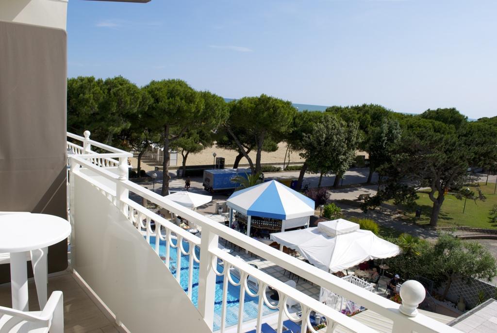 Hotel Miramare Λινιάνο Σαμπιαντόρο Εξωτερικό φωτογραφία