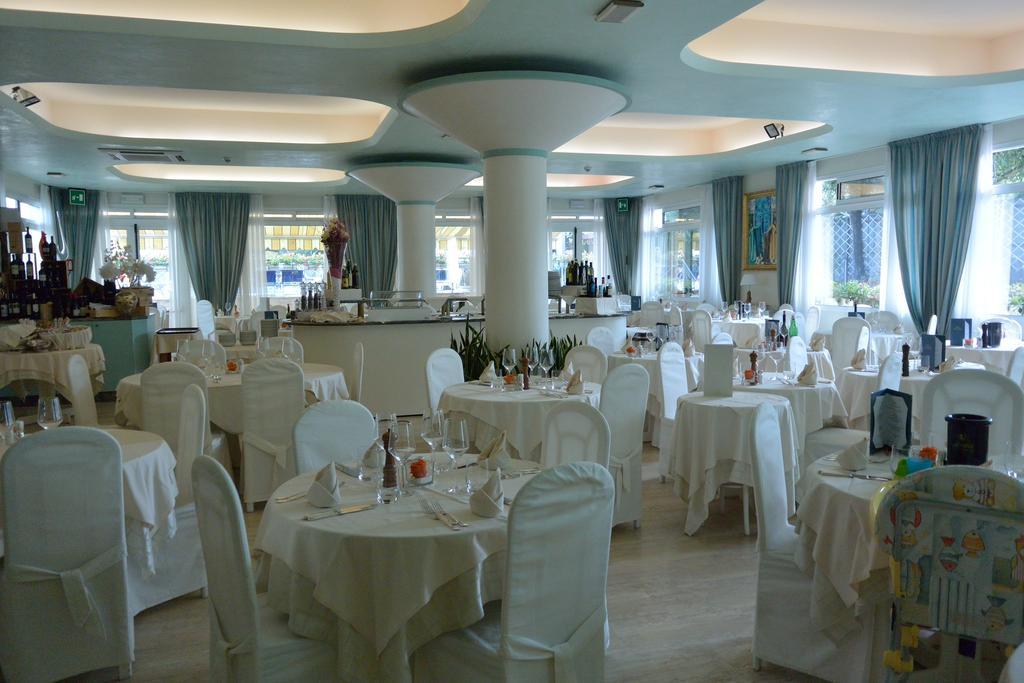 Hotel Miramare Λινιάνο Σαμπιαντόρο Εξωτερικό φωτογραφία