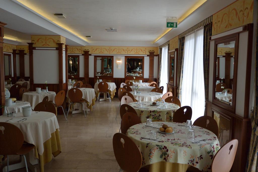Hotel Miramare Λινιάνο Σαμπιαντόρο Εξωτερικό φωτογραφία