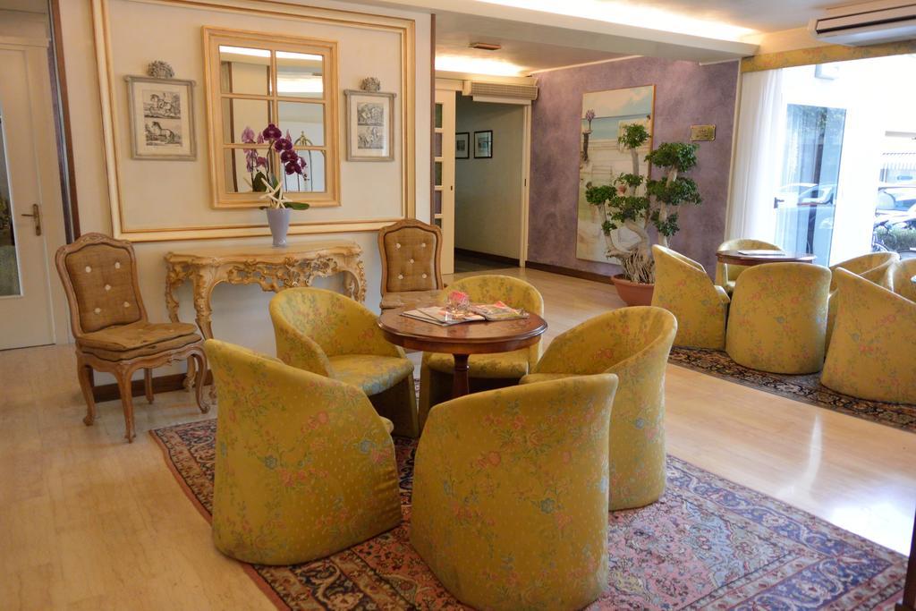 Hotel Miramare Λινιάνο Σαμπιαντόρο Εξωτερικό φωτογραφία